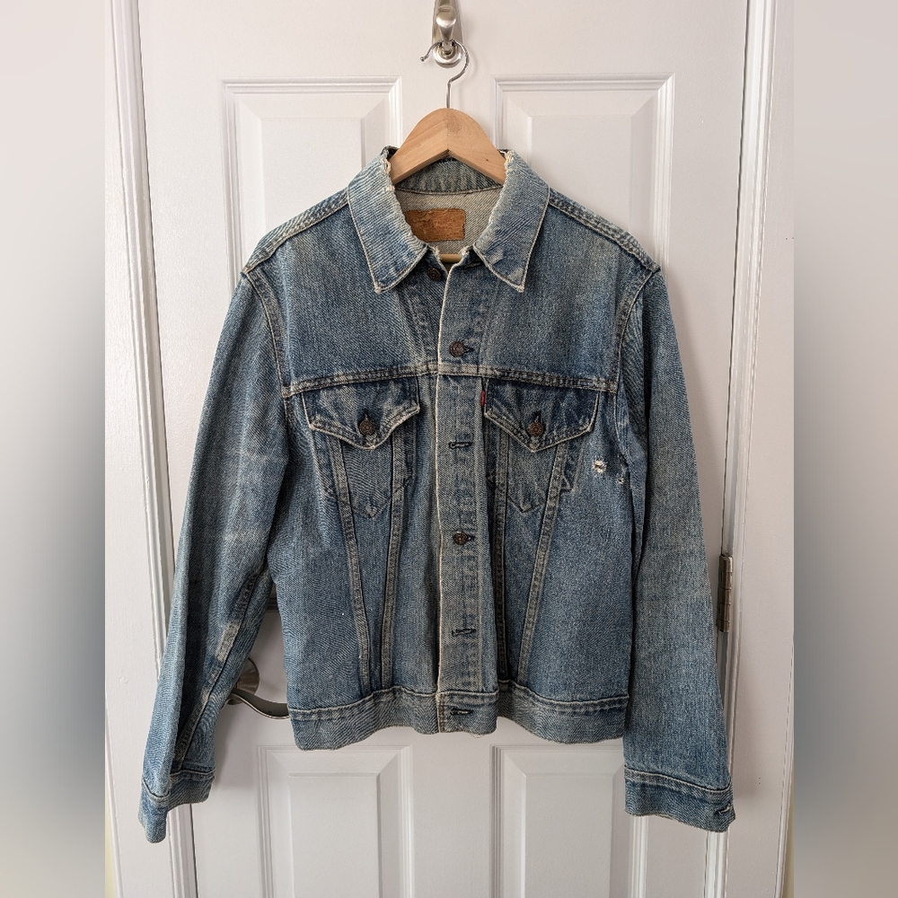 Vintage Distressed Levi's chore coat